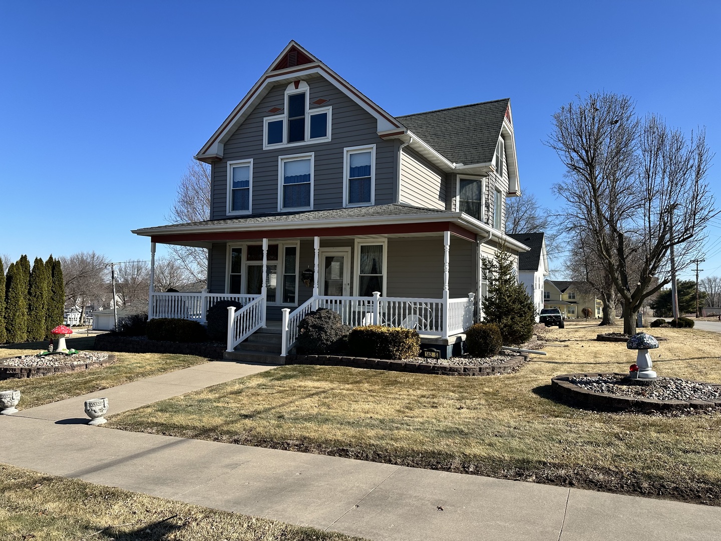 142 Elliot Street Preston, IA 52069 - Photo 2 of 45