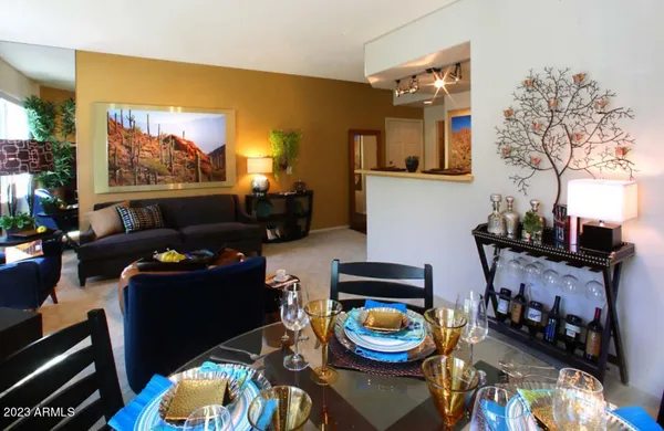 $1,447 | 28575 North Black Cyn Highway, Unit 1S, Phoenix, AZ 85085