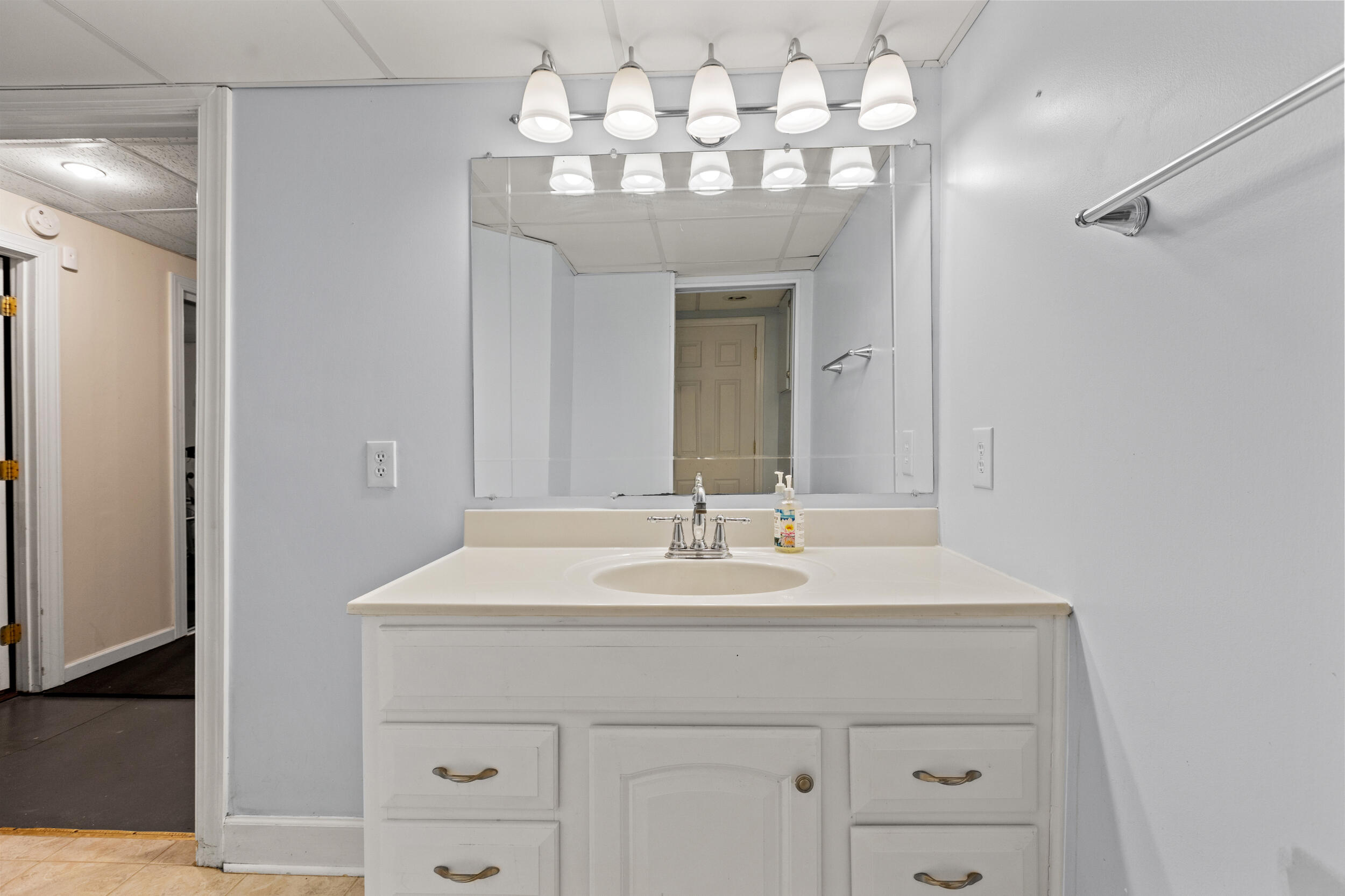 3514 Ramsgate Court Lexington, KY 40503 - Photo 26 of 29 img_3175