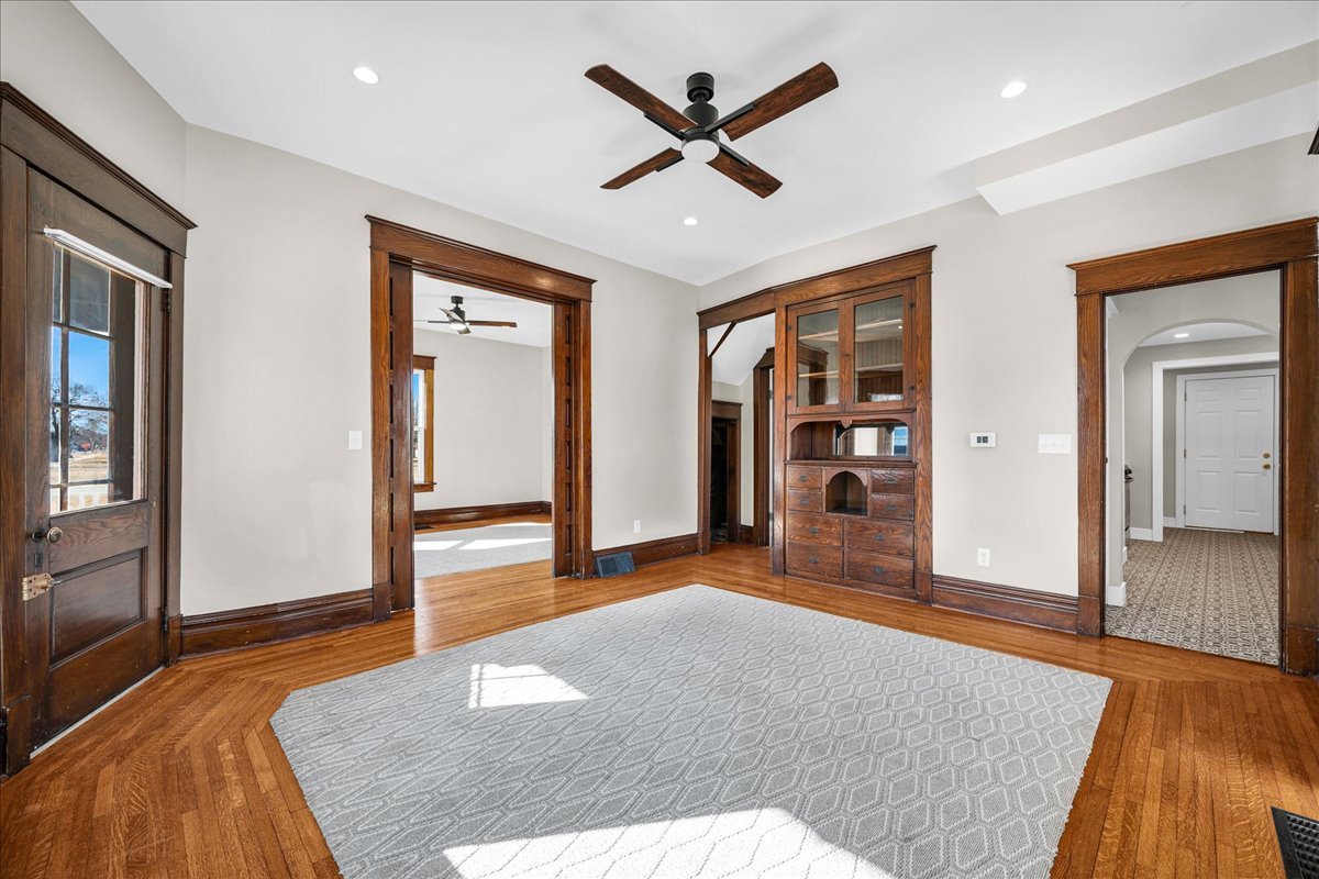 11 East 3rd Street El Paso, IL 61738 - Photo 12 of 38