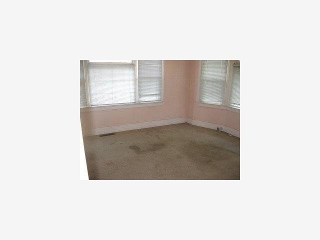 67 Nash Road Hollister, CA 95023 - Photo 8 of 9 Gallery Image 8