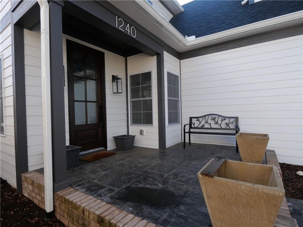 1240 6th Street Northwest Hickory, NC 28601 - Photo 2 of 48