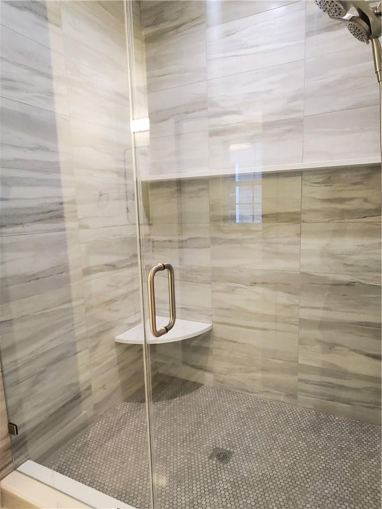 1240 6th Street Northwest Hickory, NC 28601 - Photo 27 of 48 a close view of a shower