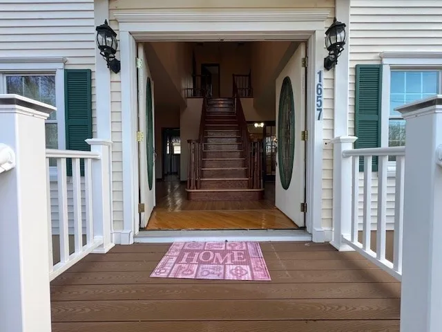 $2,800 | 1657 Meridian Street, Unit 1, Fall River, MA 02720