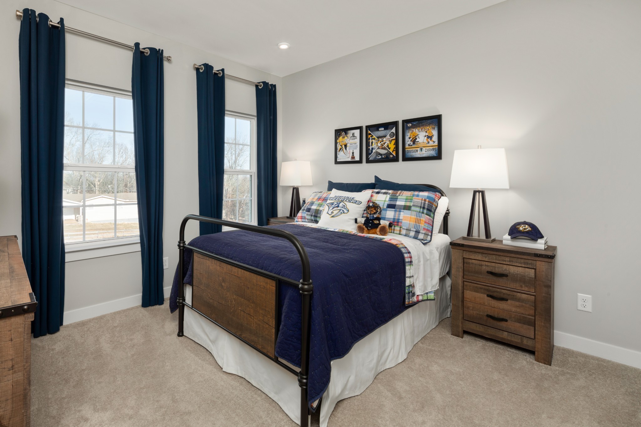 4032 Oglethorpe Drive Franklin, TN 37064 - Photo 18 of 34 a bedroom with a bed and a large window