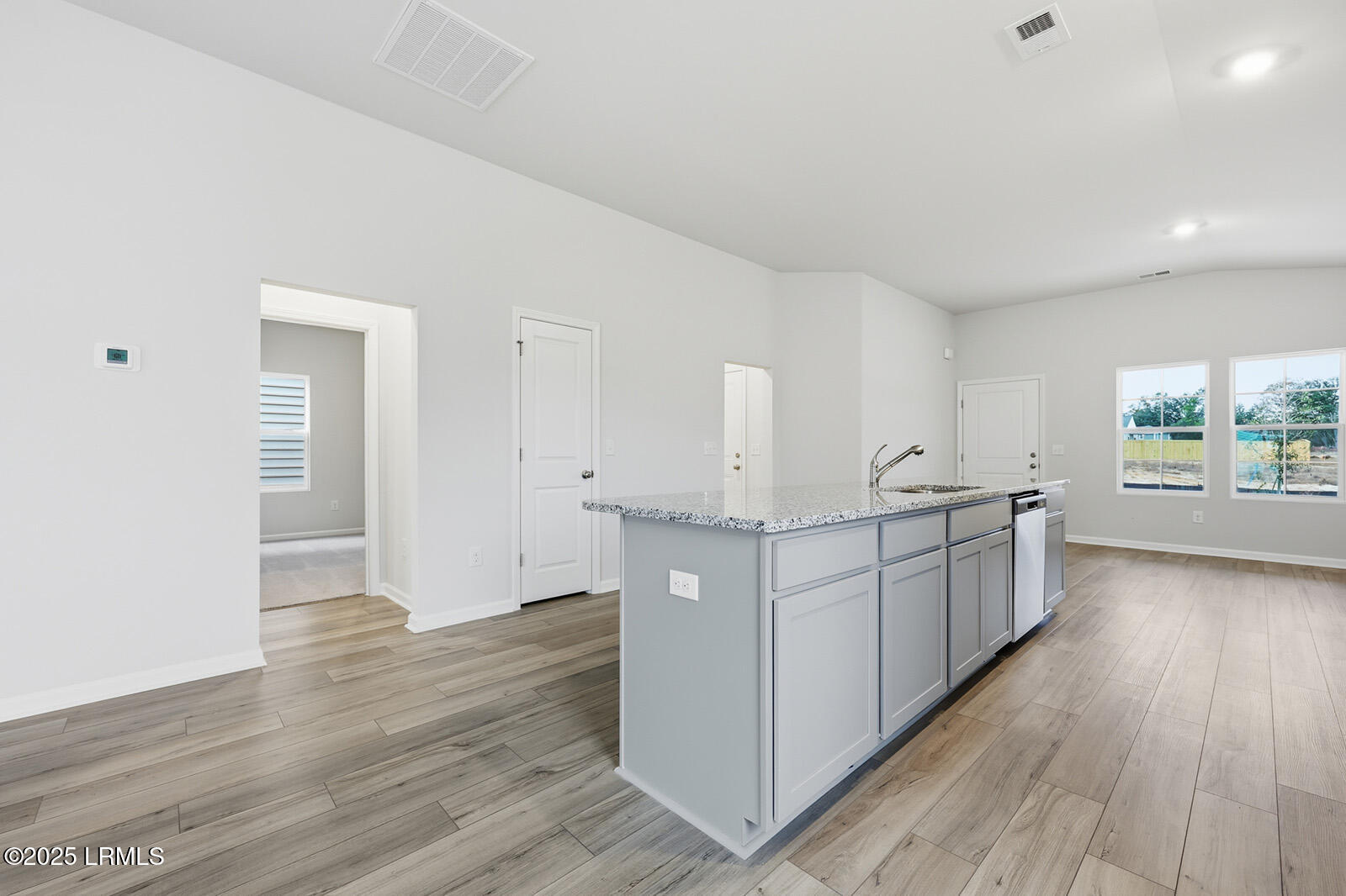 54 Concourse Drive Ridgeland, SC 29936 - Photo 8 of 25 Kitchen/Living Space