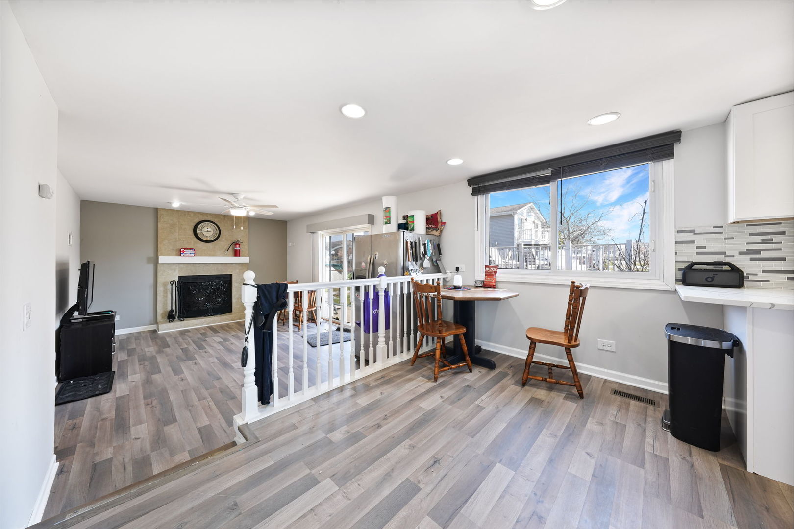 565 Edgebrook Court Carol Stream, IL 60188 - Photo 11 of 23