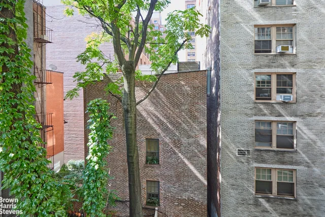 $699,000 | 2 Horatio Street, Unit 4B | West Village