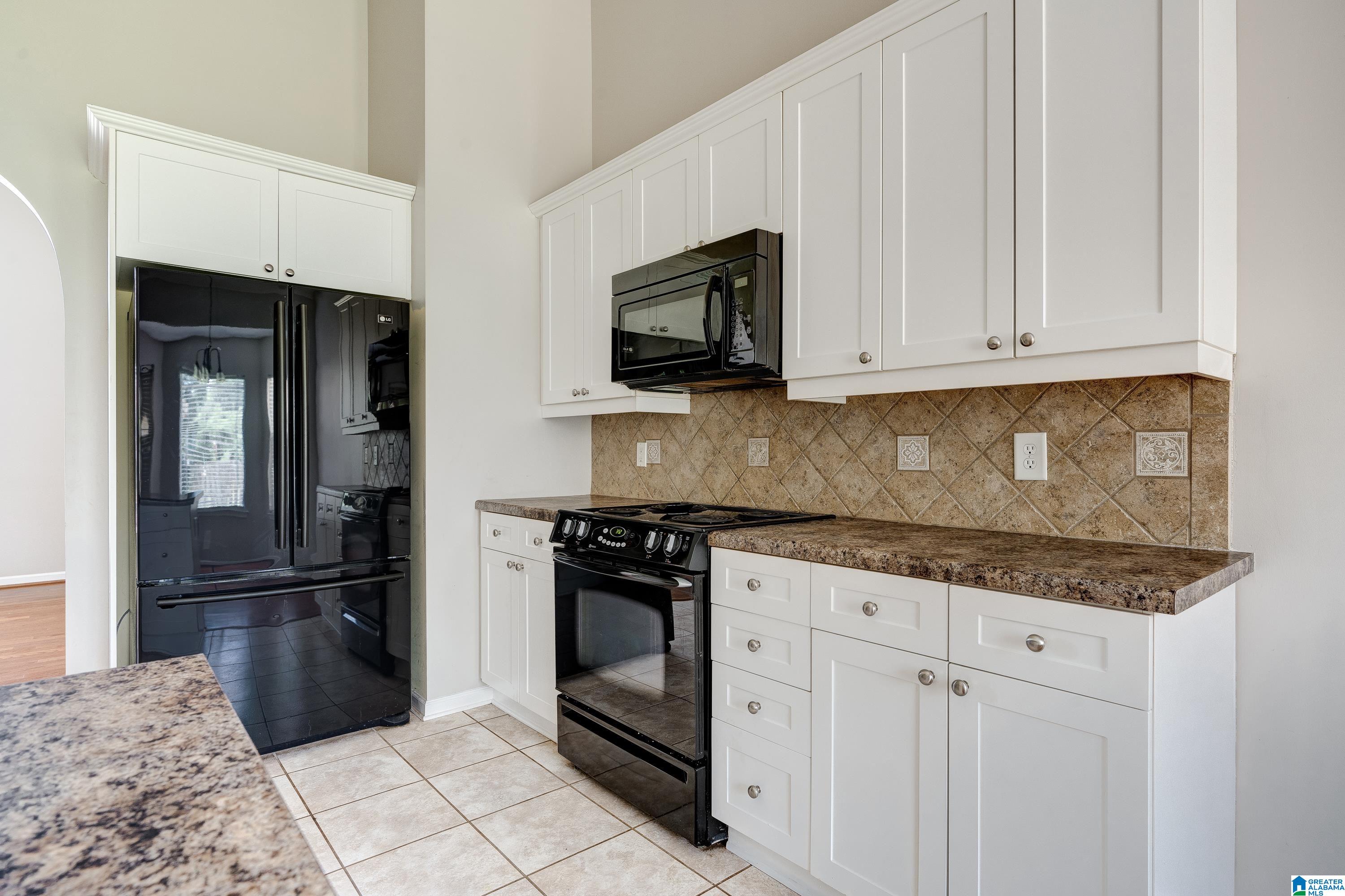 4321 Segars Cove Bessemer, AL 35022 - Photo 13 of 34
