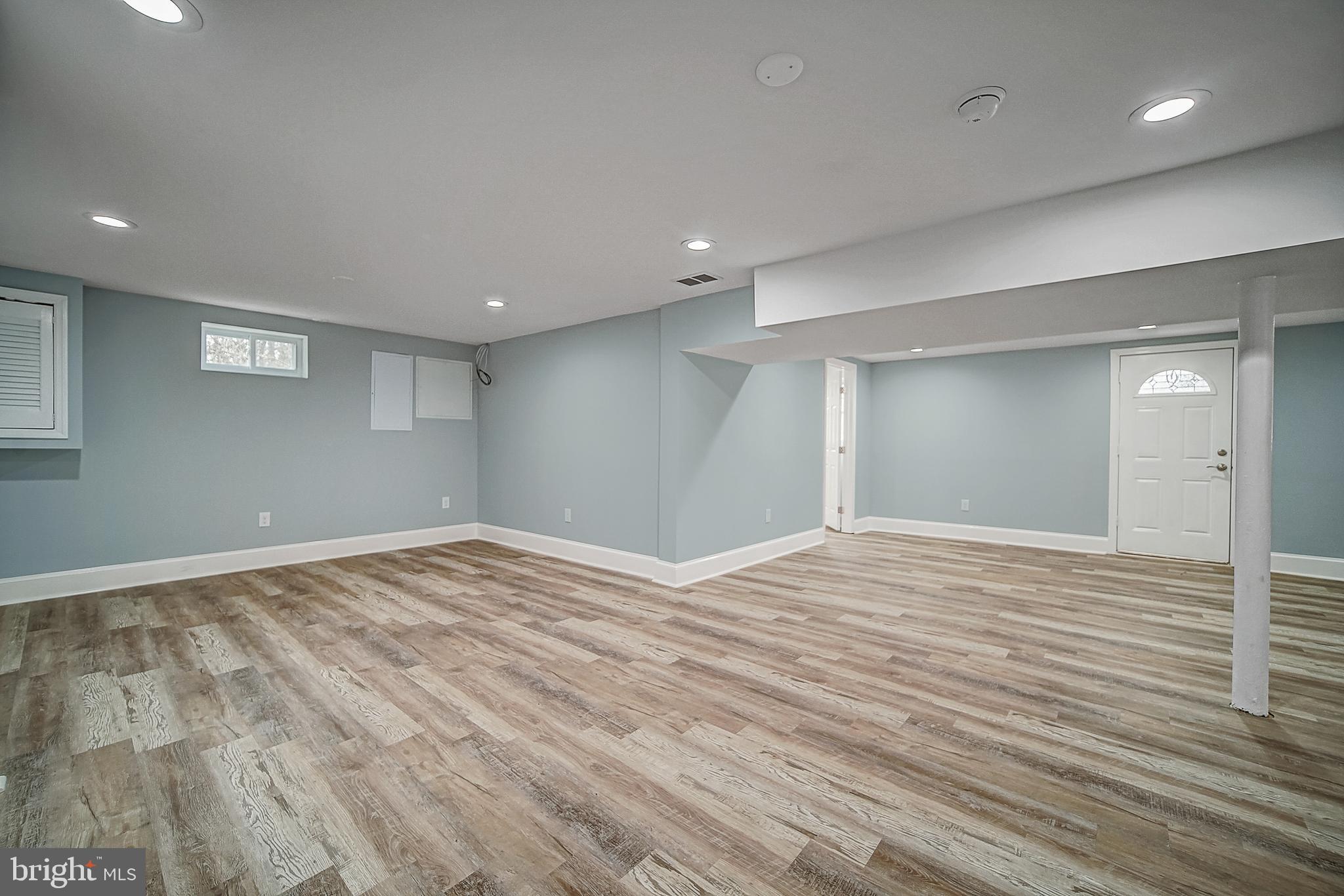 1476 Kuser Road Hamilton, NJ 08619 - Photo 23 of 31