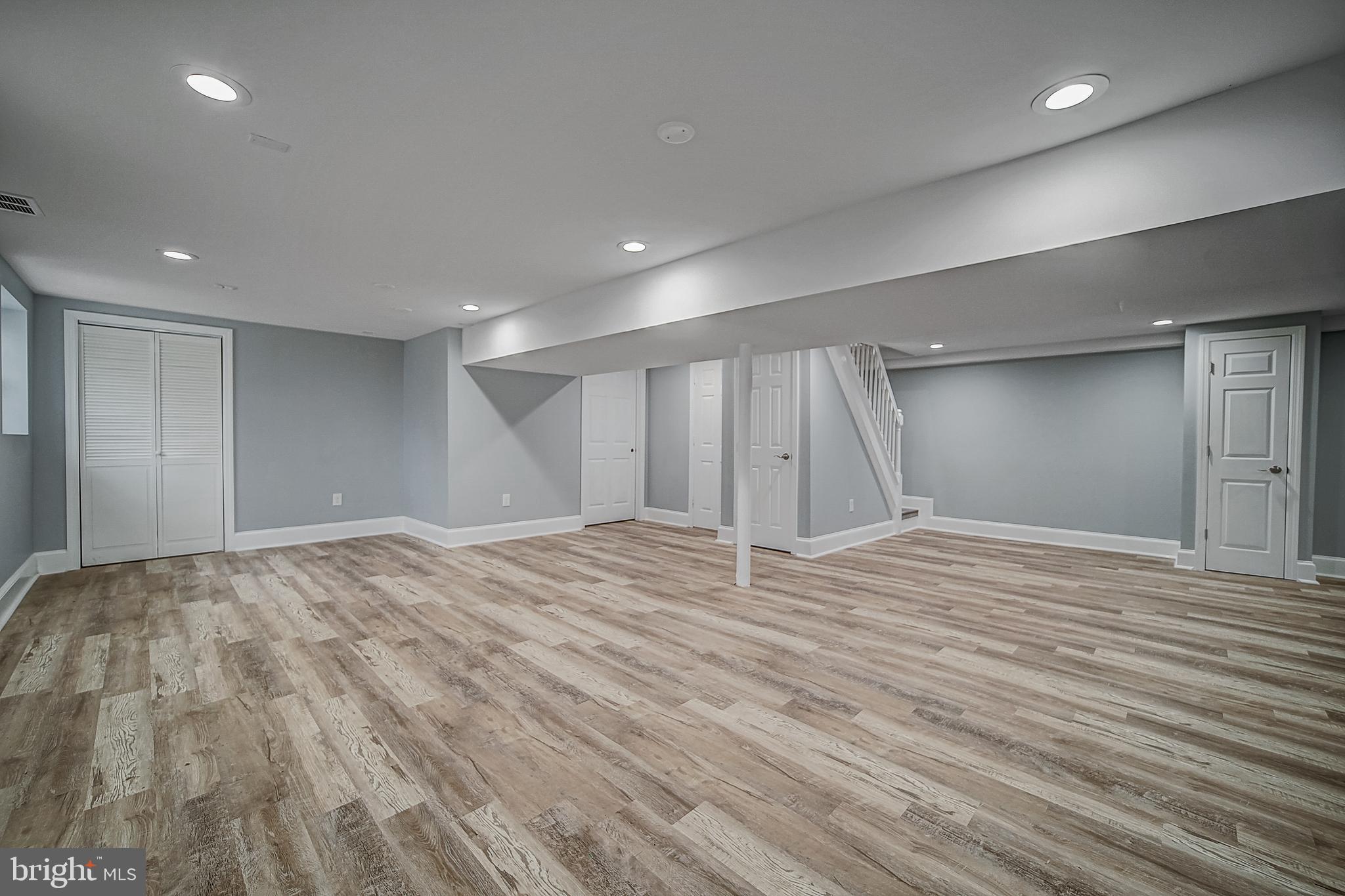 1476 Kuser Road Hamilton, NJ 08619 - Photo 24 of 31