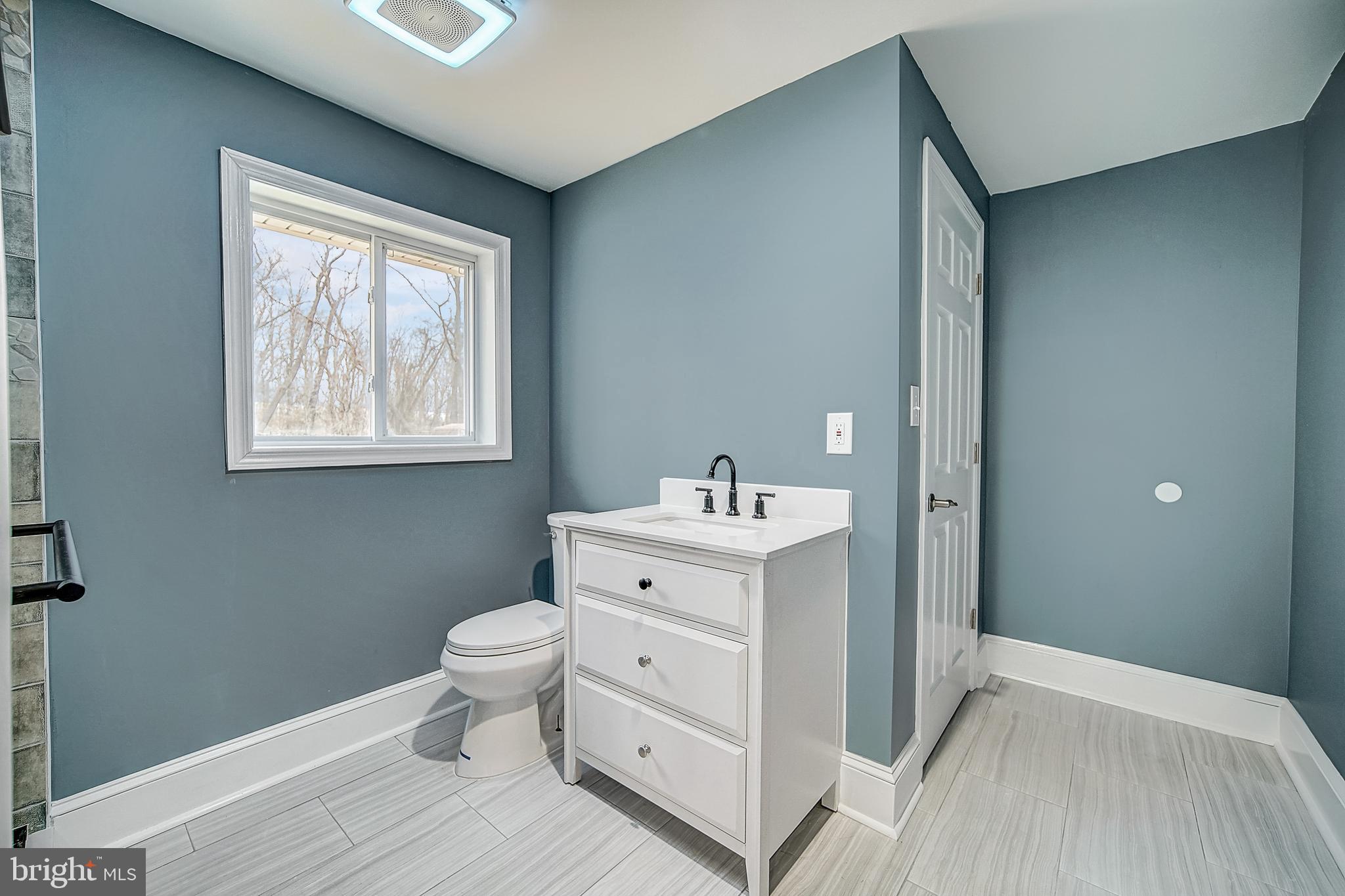 1476 Kuser Road Hamilton, NJ 08619 - Photo 10 of 31