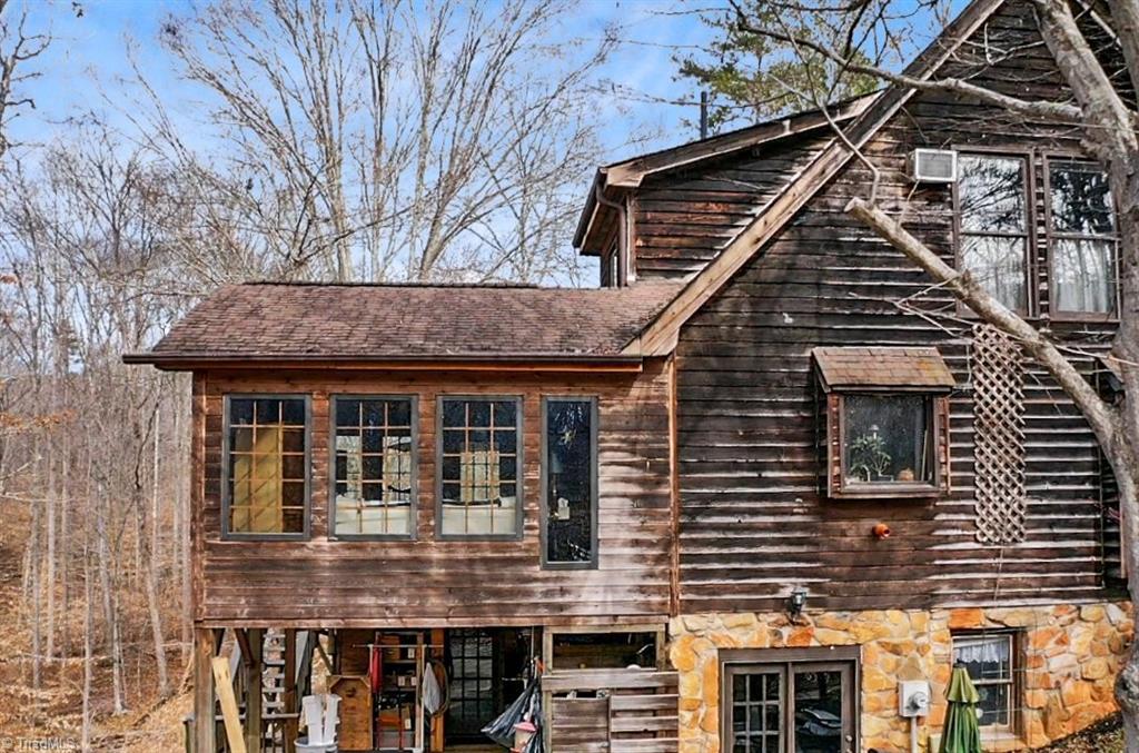 1150 Dillard Road Walnut Cove, NC 27052 - Photo 27 of 50 Left side