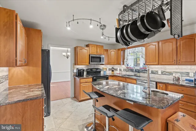 $650,000 | 27245 Cat Creek Road, Mechanicsville, MD 20659