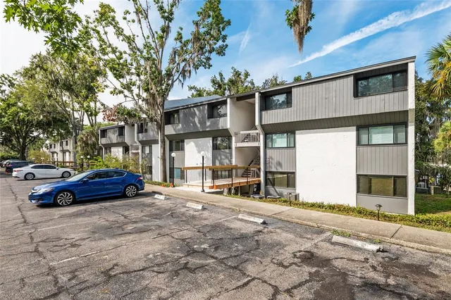 $239,000 | 2732 Southwest 14th Drive, Unit 216, Gainesville, FL 32608