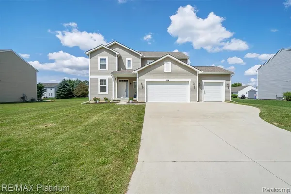 $365,000 | 4465 Daniel Drive, Grand Blanc, MI 48439