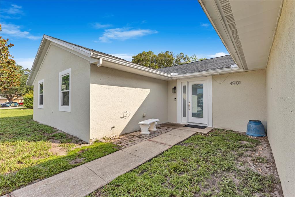 4901 Reginald Road Orlando, FL 32829 - Photo 2 of 29