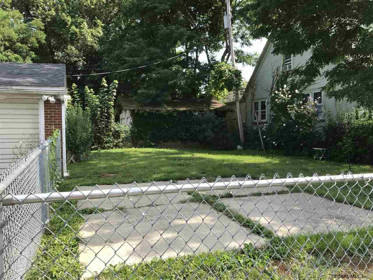 216 Whitehall Road Albany, NY 12209 - Photo 8 of 24 Photo 8