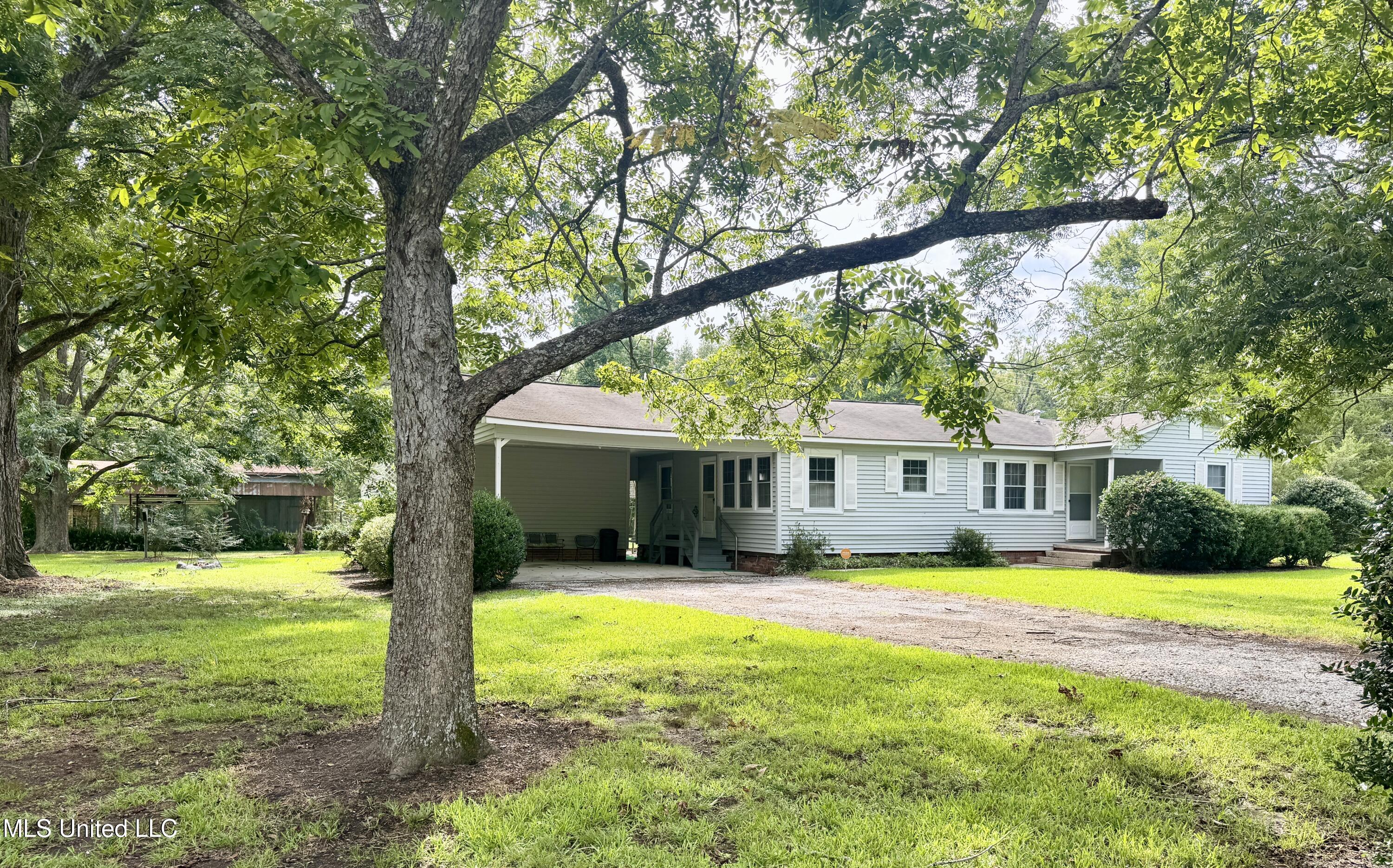 125 Sycamore Drive Ferriday, LA 71334 - Photo 1 of 44 IMG_3800.jpg 125 sycamore 1