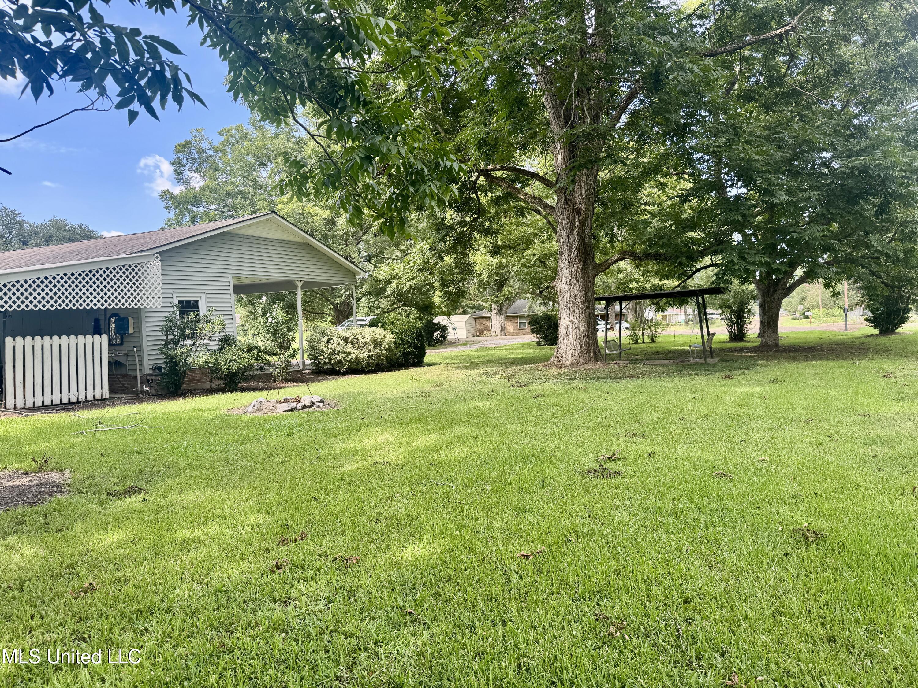 125 Sycamore Drive Ferriday, LA 71334 - Photo 5 of 44 IMG_3796