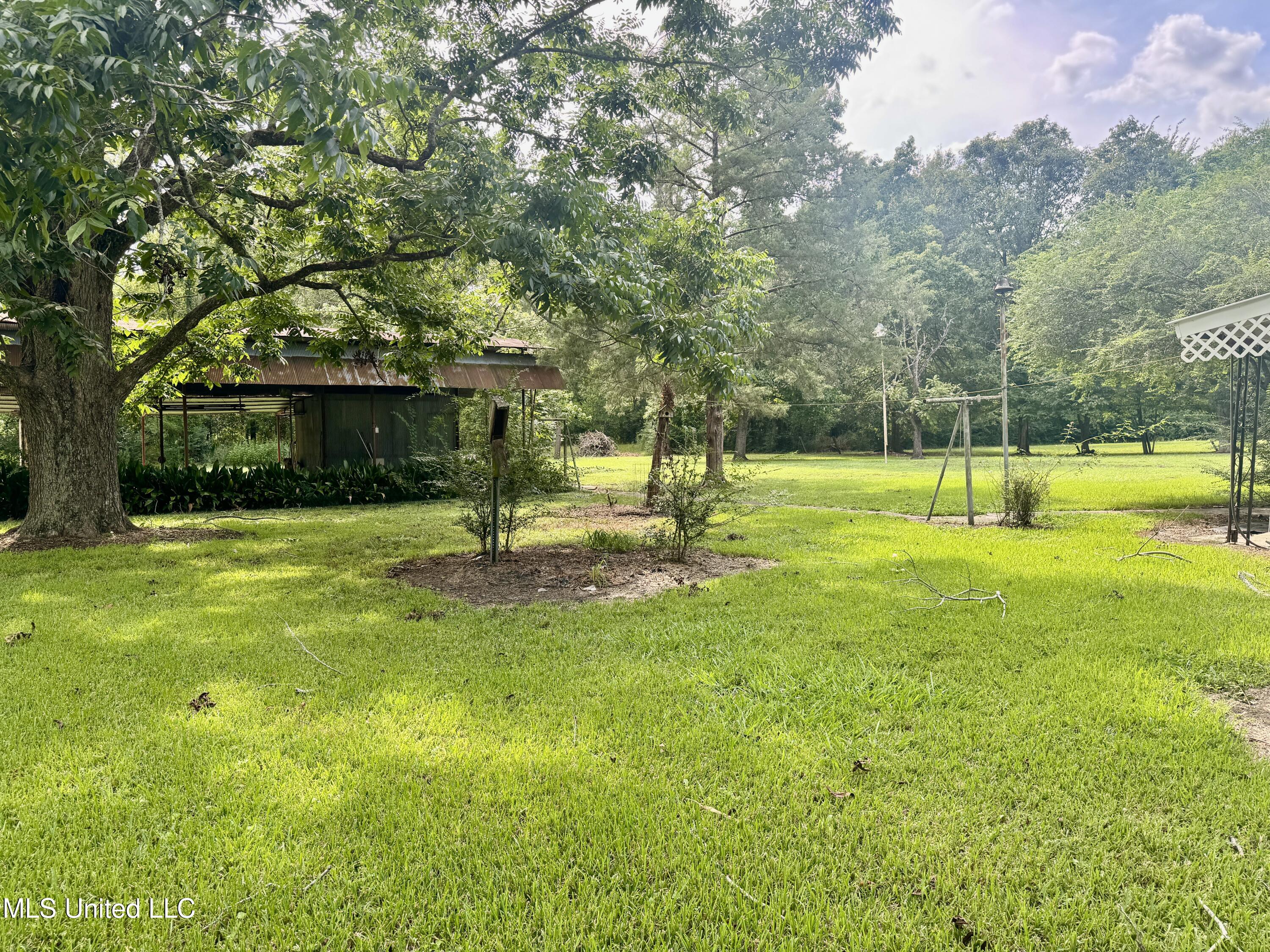 125 Sycamore Drive Ferriday, LA 71334 - Photo 6 of 44 IMG_3797