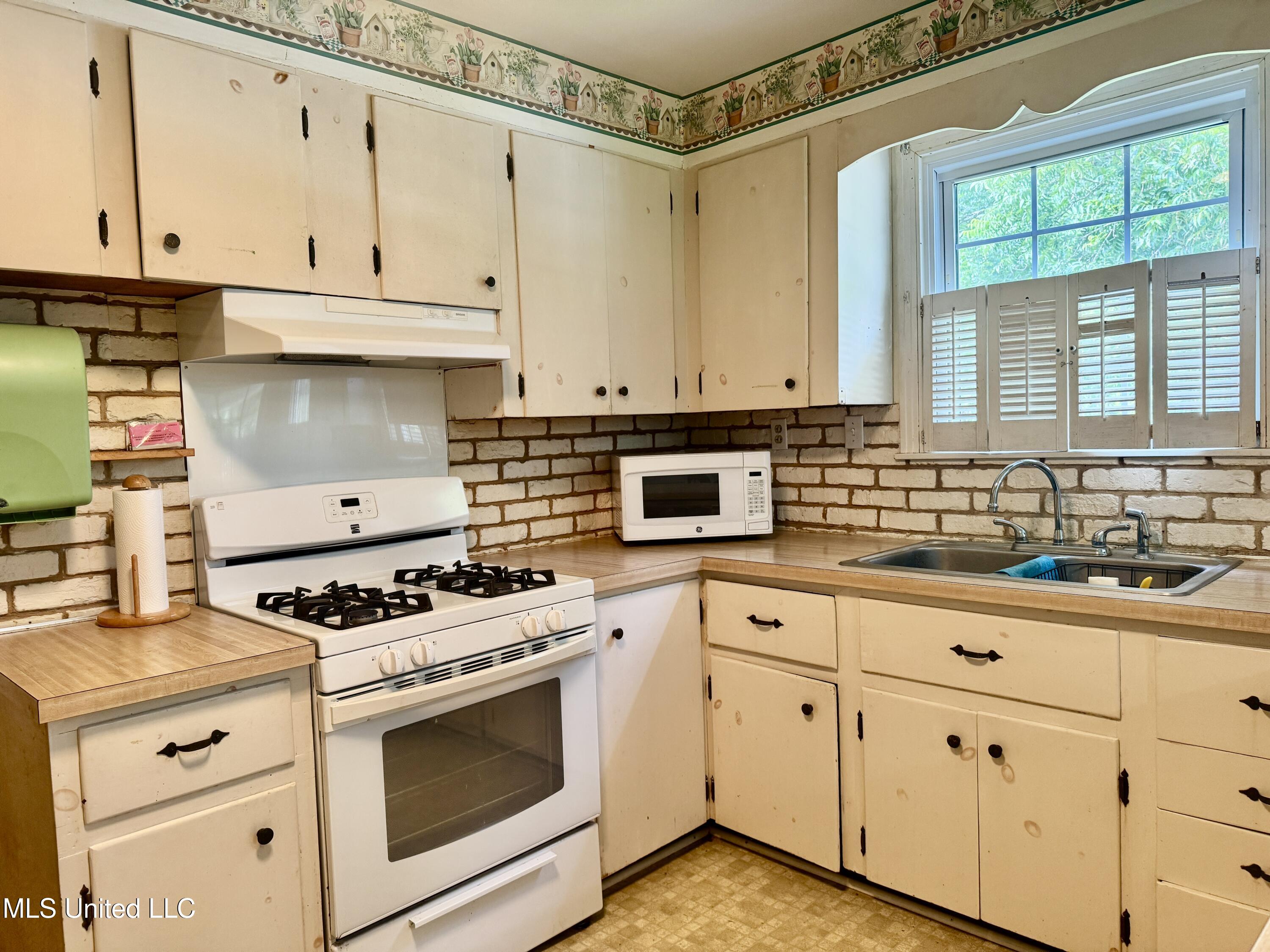 125 Sycamore Drive Ferriday, LA 71334 - Photo 9 of 44 IMG_3757