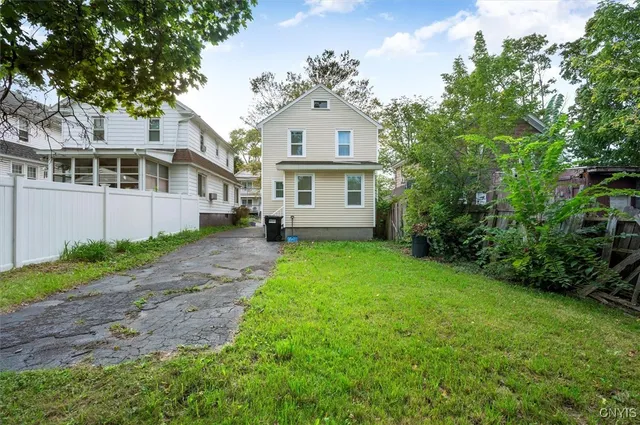 $114,900 | 319 Westmoreland Avenue, Syracuse, NY 13210