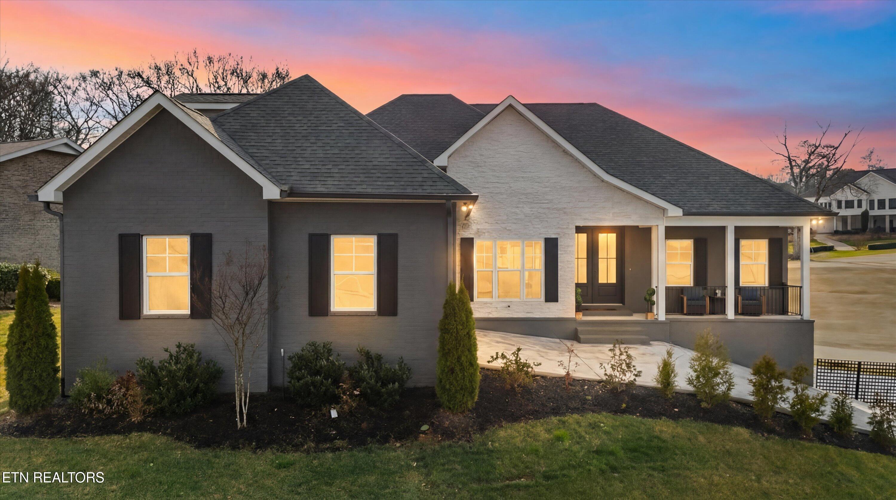 Welcome to 216 Tooweka Ln