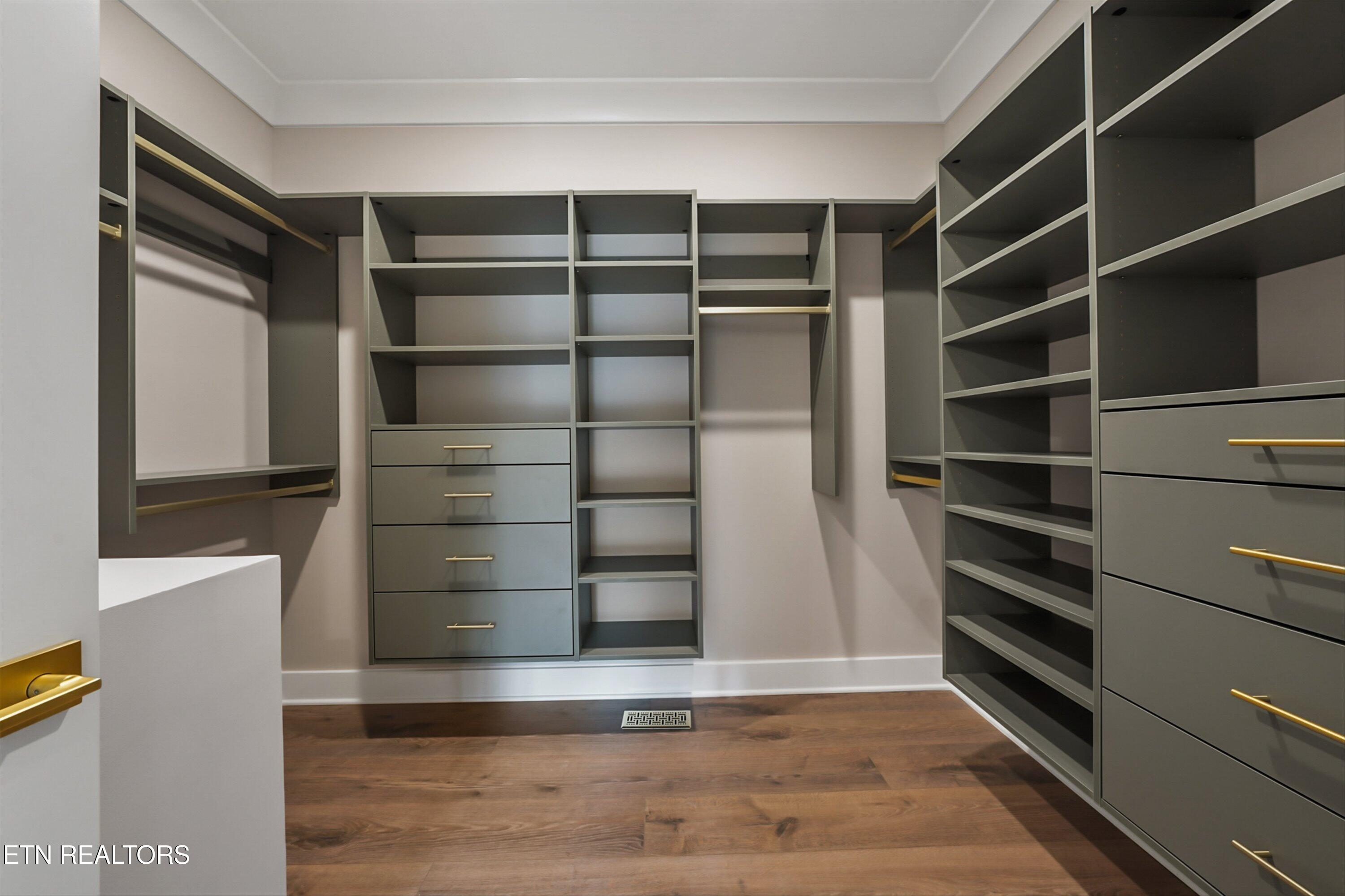 216 Tooweka Lane Loudon, TN 37774 - Photo 19 of 54 Primary Walk-In Closet