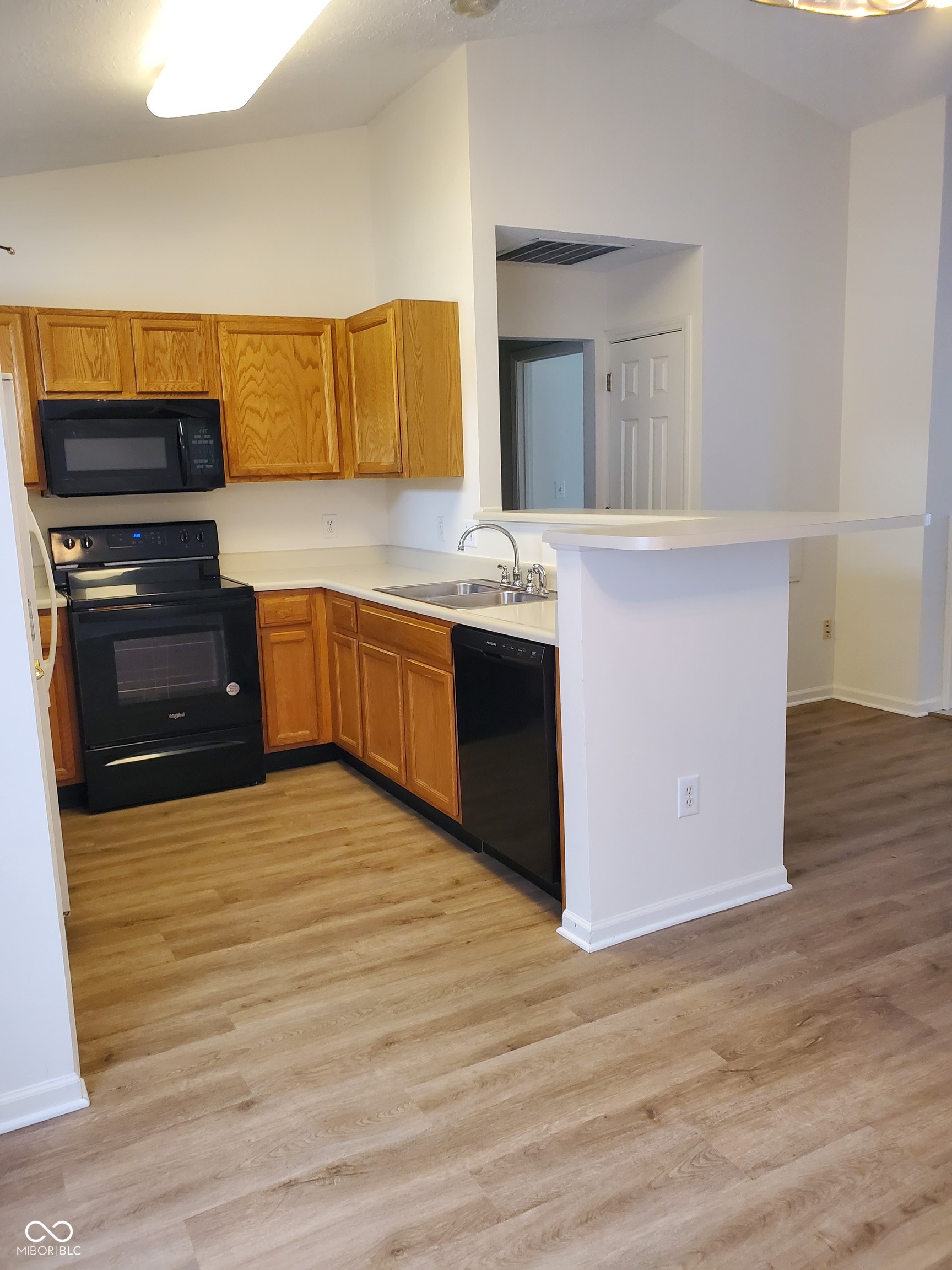 4950 Potomac Square Way, Unit 2 Indianapolis, IN 46268 - Photo 9 of 17
