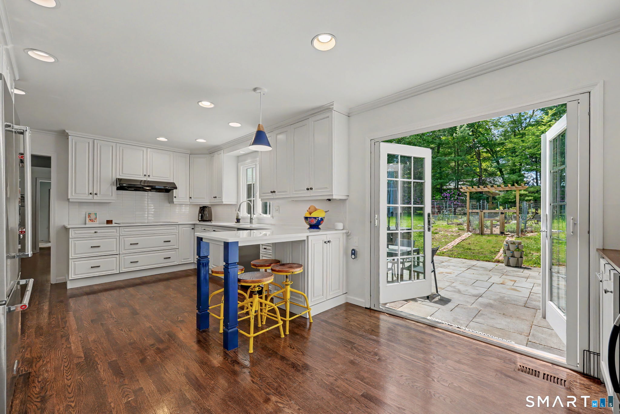 39 Cranbury Road Norwalk, CT 06851 - Photo 11 of 37