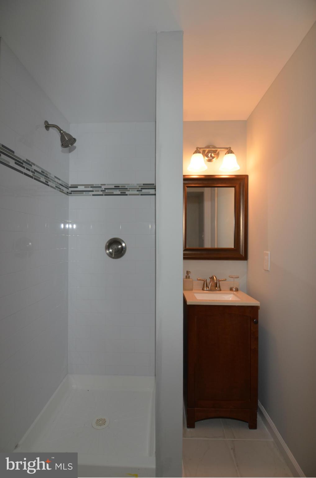 2016 Hayden Road Hyattsville, MD 20782 - Photo 29 of 30 Bath
