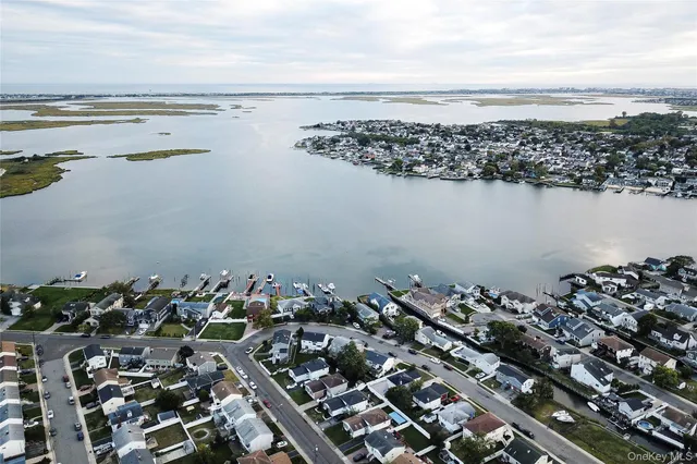 $599,000 | 292 Westside Avenue, Freeport, NY 11520