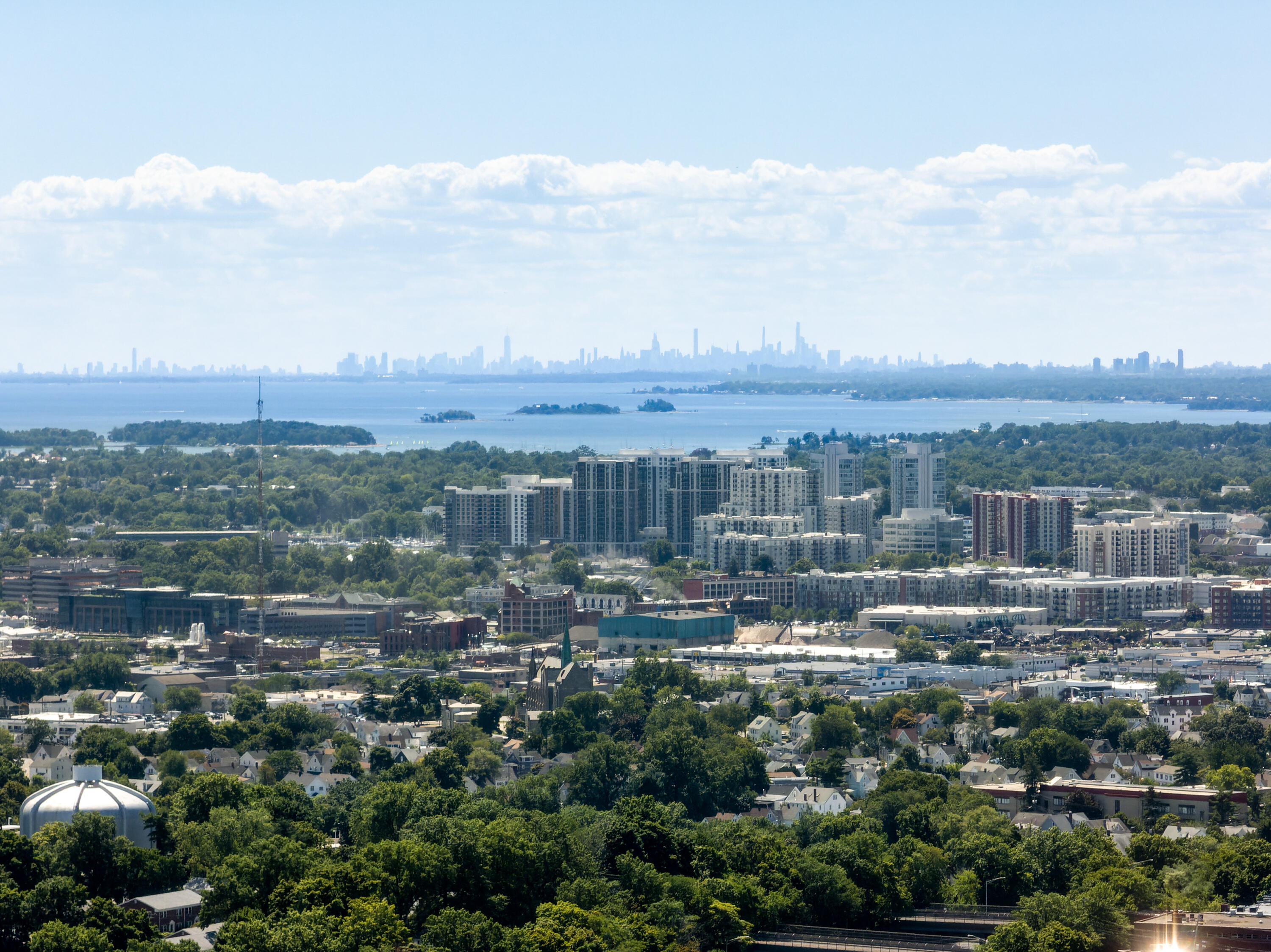 91 Hollow Tree Ridge Road Darien, CT 06820 - Photo 36 of 38 a view of a city