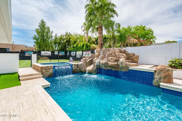 $1,475,000 | 9626 North 33rd Street, Phoenix, AZ 85028