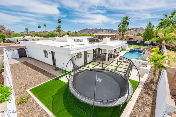 $1,475,000 | 9626 North 33rd Street, Phoenix, AZ 85028