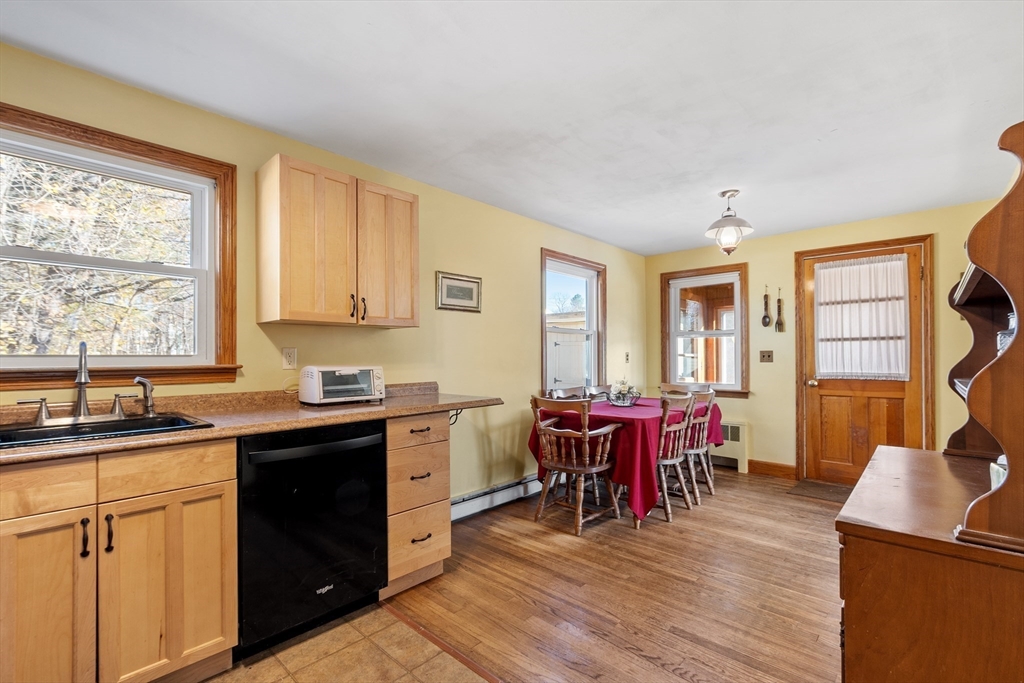 34 Baldwin Hill Road Littleton, MA 01460 - Photo 8 of 21 Gallery Image 8