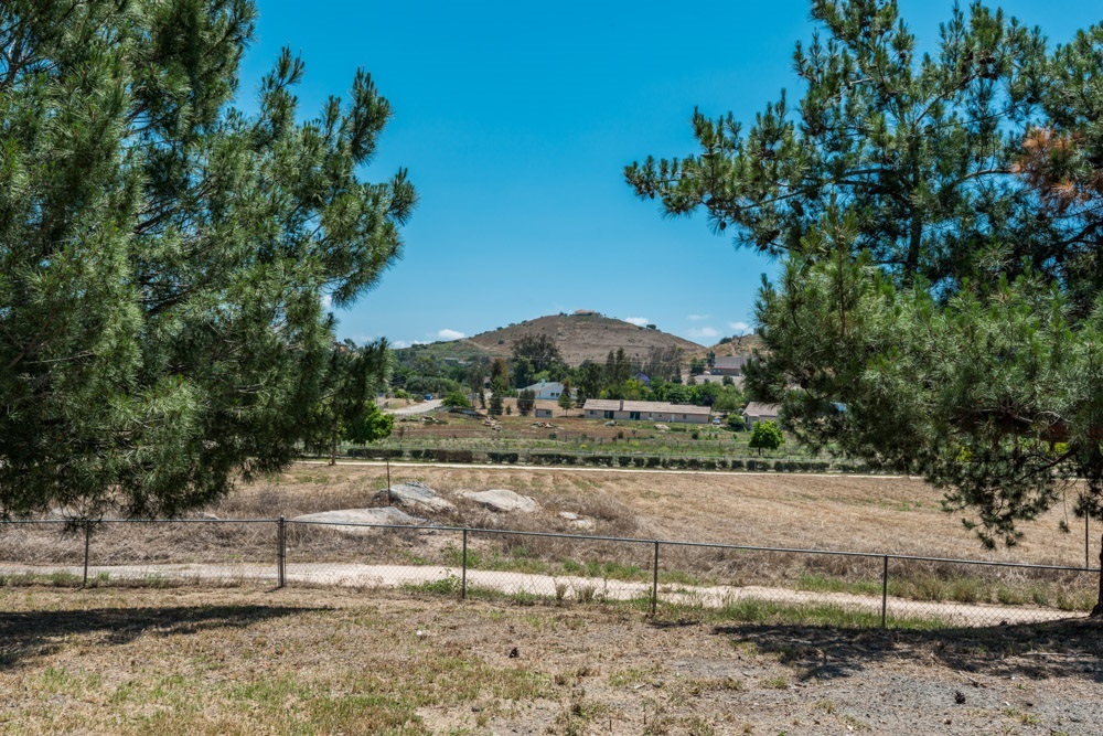 623 Amigos Road Ramona, CA 92065 - Photo 12 of 18 Gallery Image 12
