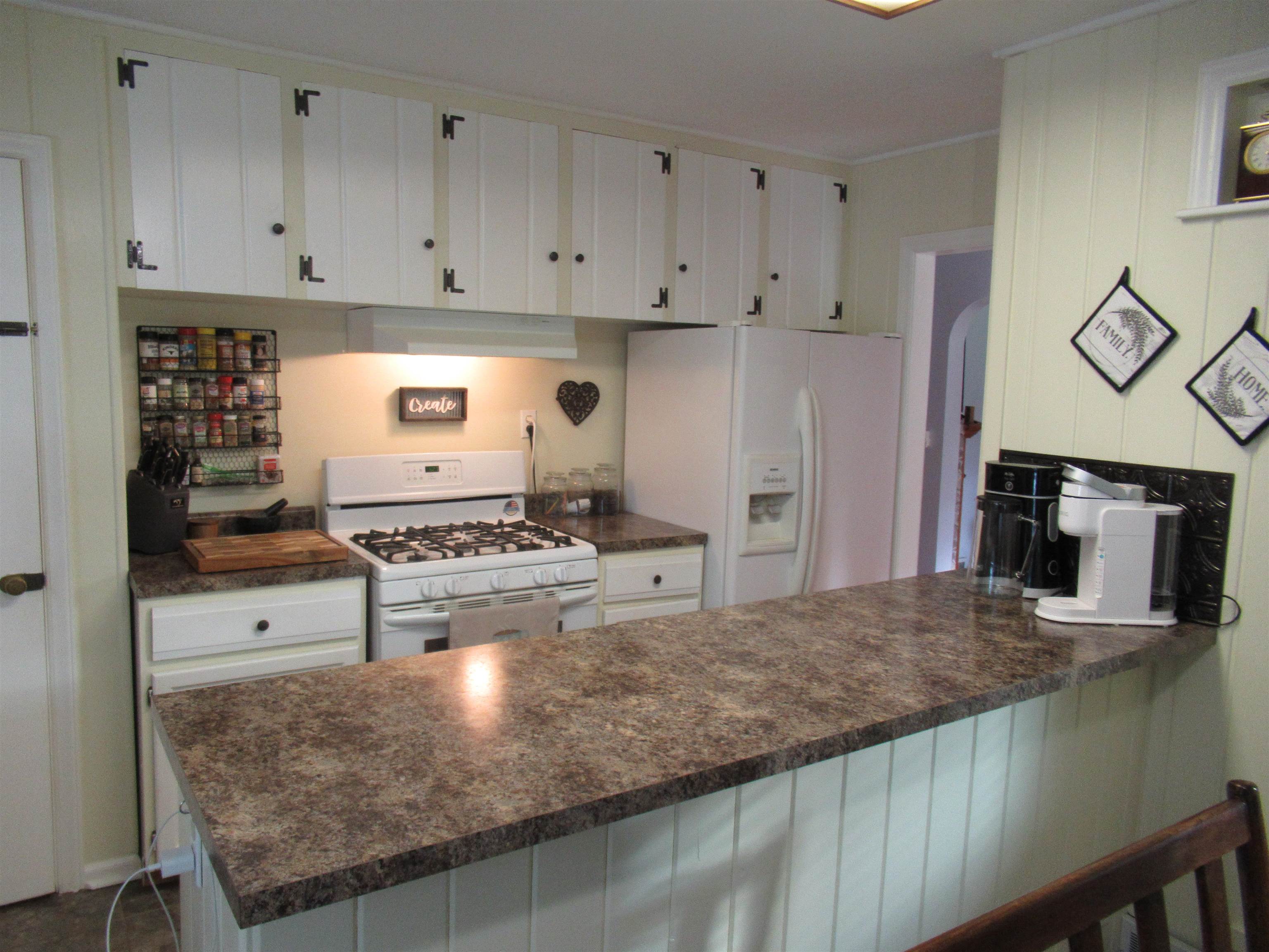 5162 North Seymour Road Flushing, MI 48433 - Photo 11 of 50 50124589-10.JPG