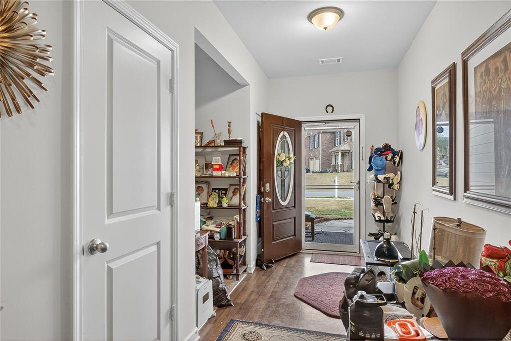 89 Dundee Crossing Dallas, GA 30132 - Photo 5 of 30 a view of a room with gym equipment