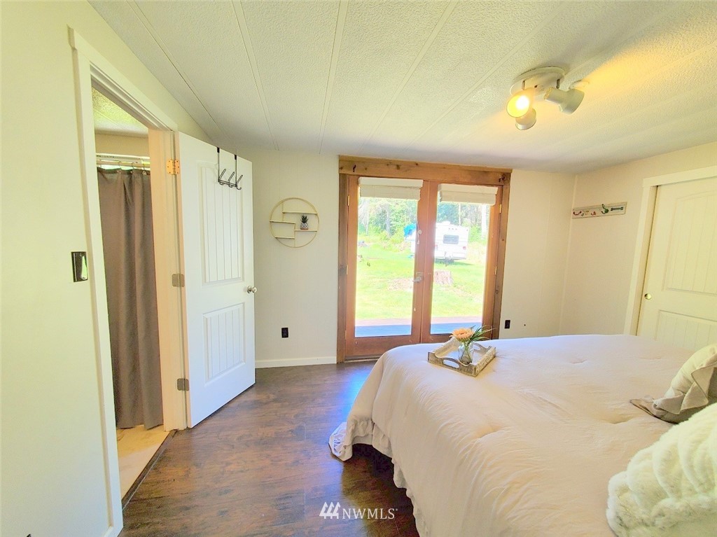 21505 President Point Road Northeast Kingston, WA 98346 - Photo 16 of 28 Gallery Image 16
