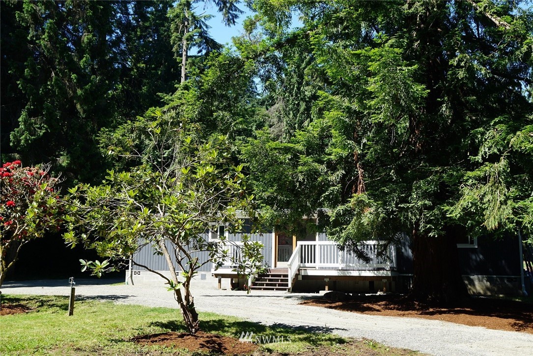 21505 President Point Road Northeast Kingston, WA 98346 - Photo 4 of 28 Gallery Image 4