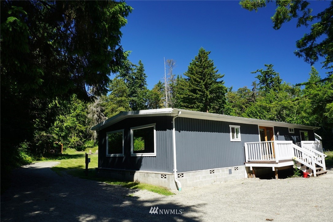 21505 President Point Road Northeast Kingston, WA 98346 - Photo 5 of 28 Gallery Image 5
