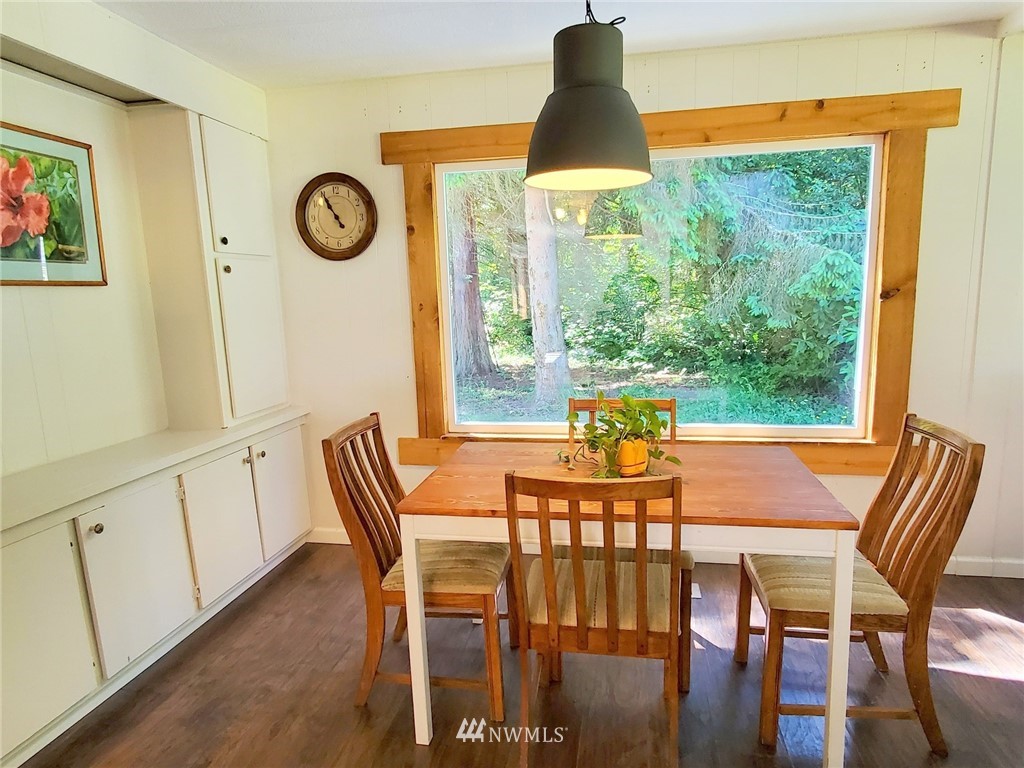 21505 President Point Road Northeast Kingston, WA 98346 - Photo 10 of 28 Gallery Image 10