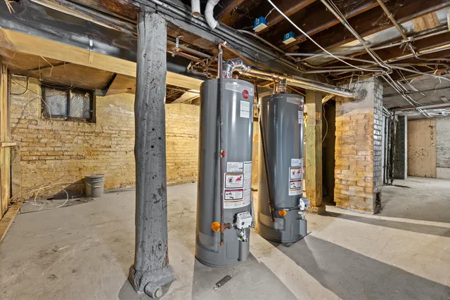 $235,000 | 2622 West Vine Street, Unit 2624, Milwaukee, WI 53205