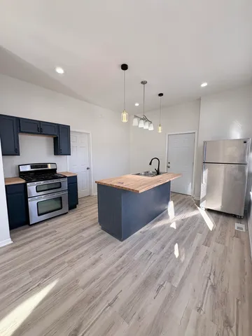 $198,000 | 2622 West Vine Street, Unit 2624, Milwaukee, WI 53205