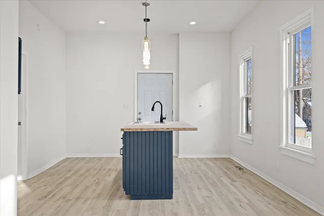 $235,000 | 2622 West Vine Street, Unit 2624, Milwaukee, WI 53205