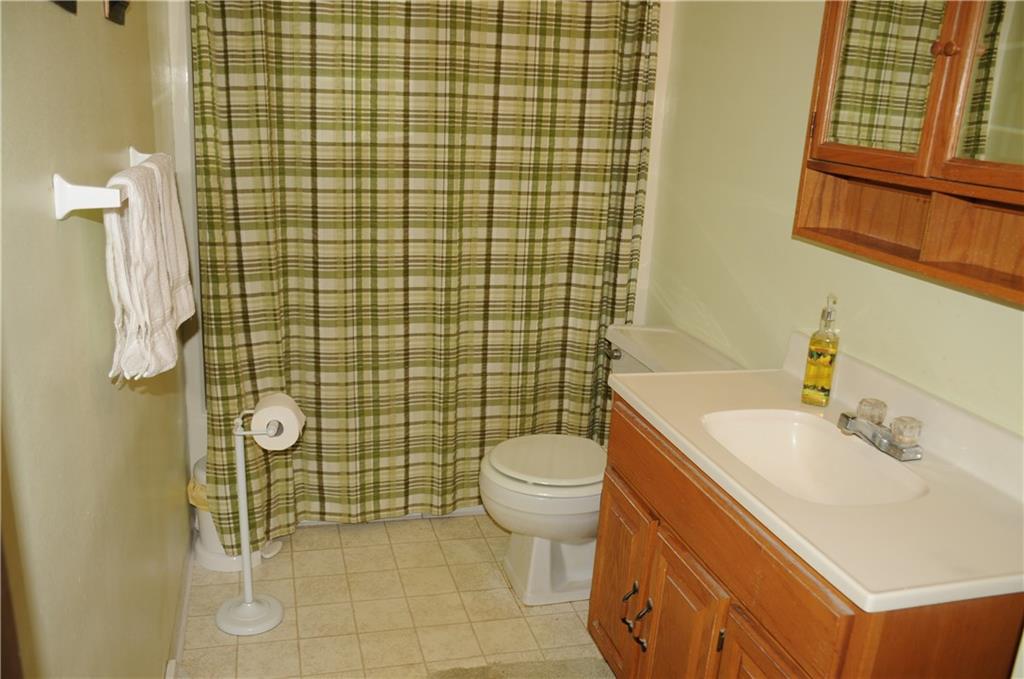 813 Valley View Road Eighty Four, PA 15330 - Photo 13 of 24