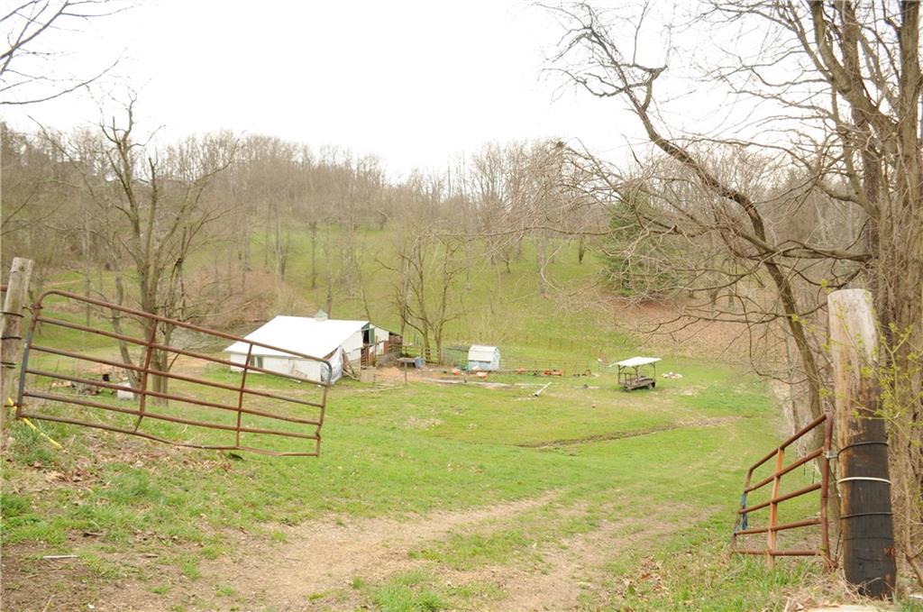813 Valley View Road Eighty Four, PA 15330 - Photo 5 of 24