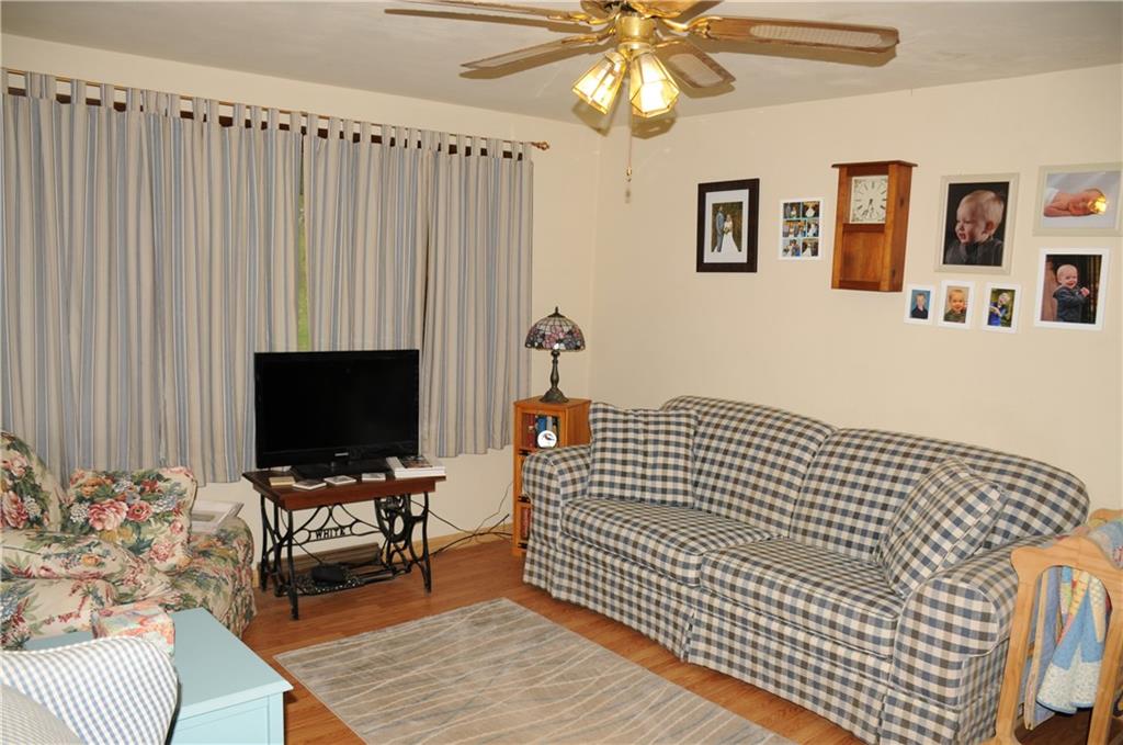 813 Valley View Road Eighty Four, PA 15330 - Photo 6 of 24